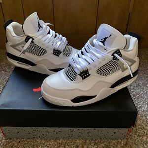 Jordan 4 Retro Military Black